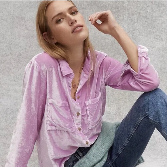 Pilcro Mara Pink Velvet Button-Up 👚 Size 8 - Picture 1 of 6